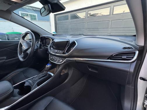 Silver 2016 Chevrolet Volt Premier