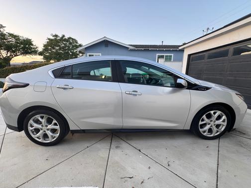 Silver 2016 Chevrolet Volt Premier