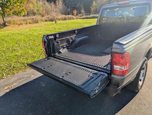 Gray 2011 Ford Ranger XL