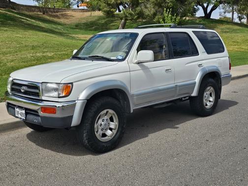 White 1998 Toyota 4Runner Limited