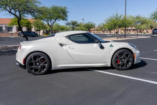 White 2015 Alfa Romeo 4C Launch Edition