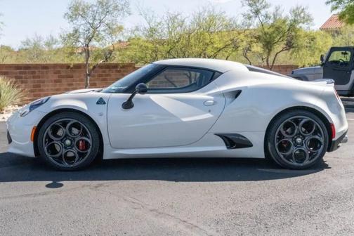 White 2015 Alfa Romeo 4C Launch Edition