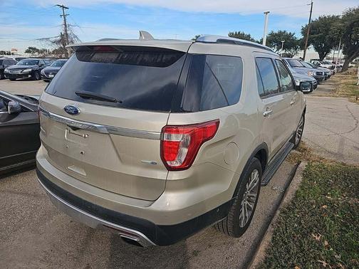 2017 Ford Explorer Platinum