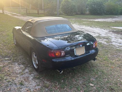 Black 1999 Mazda MX-5 Miata Base