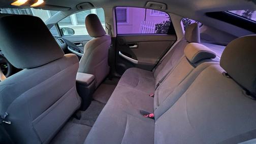 White 2010 Toyota Prius III