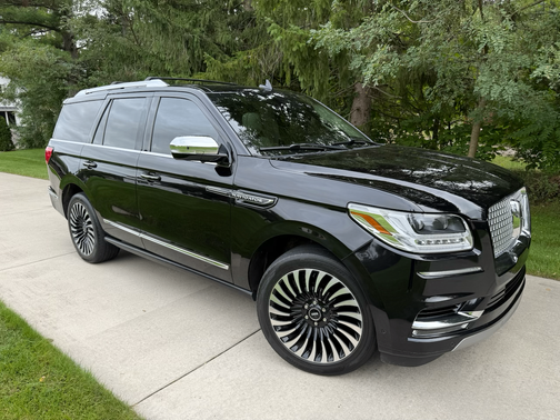 Black 2021 Lincoln Navigator Black Label