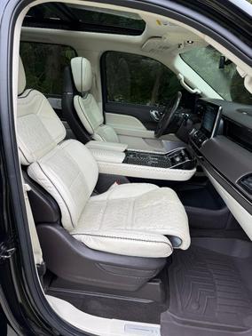 Black 2021 Lincoln Navigator Black Label