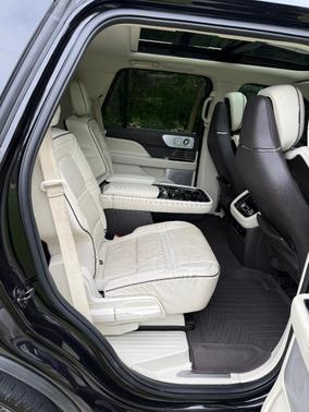 Black 2021 Lincoln Navigator Black Label