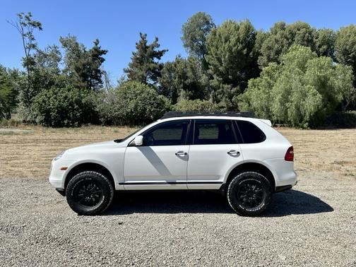 2010 Porsche Cayenne Cayenne