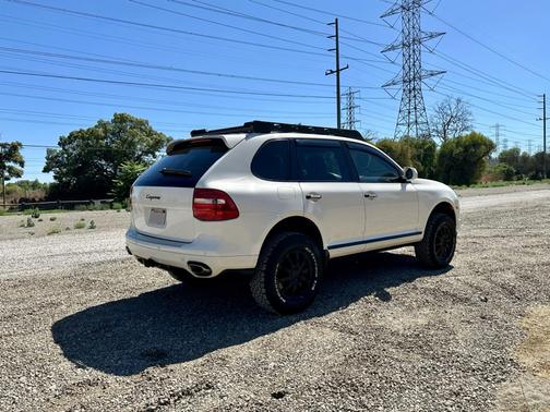 2010 Porsche Cayenne Cayenne