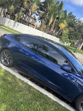 Blue 2021 Tesla Model 3 Long Range