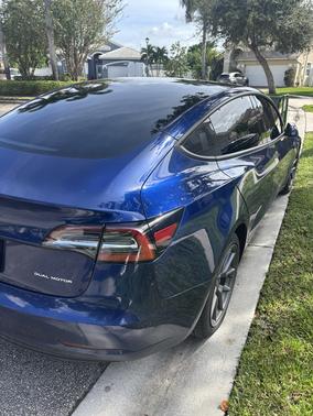 Blue 2021 Tesla Model 3 Long Range