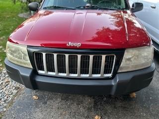 Red 2004 Jeep Grand Cherokee Laredo