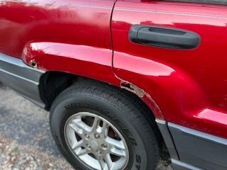 Red 2004 Jeep Grand Cherokee Laredo