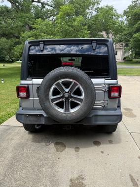 Silver 2018 Jeep Wrangler Unlimited Sport S