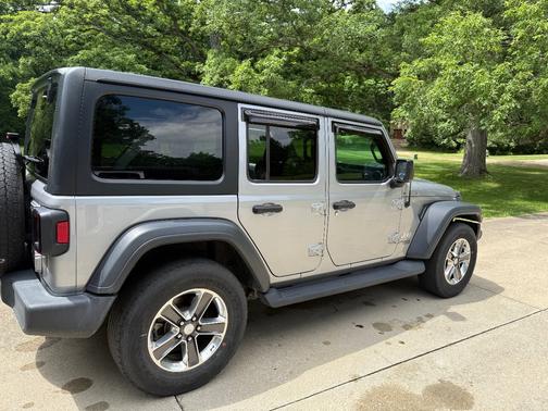 Silver 2018 Jeep Wrangler Unlimited Sport S