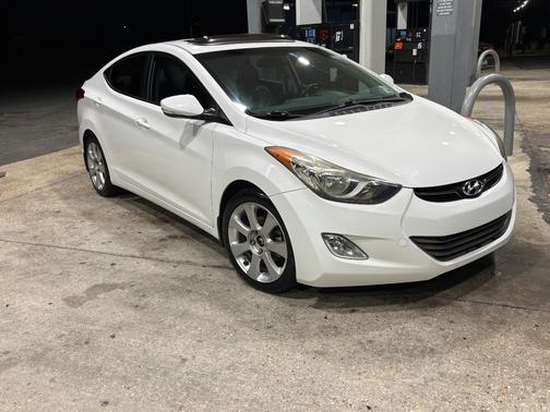 White 2013 Hyundai ELANTRA Limited