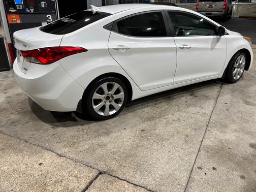 White 2013 Hyundai ELANTRA Limited