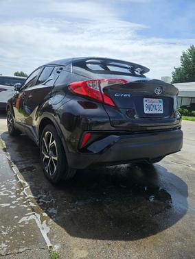 Black 2020 Toyota C-HR XLE