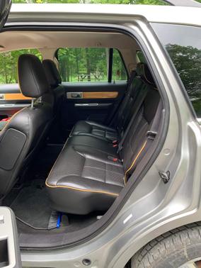 Photo 5 of 9 of 2008 Lincoln MKX Base
