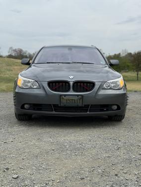 Gray 2007 BMW 525 i