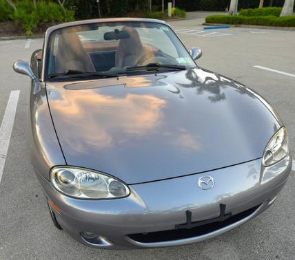 2002 Mazda MX-5 Miata SE