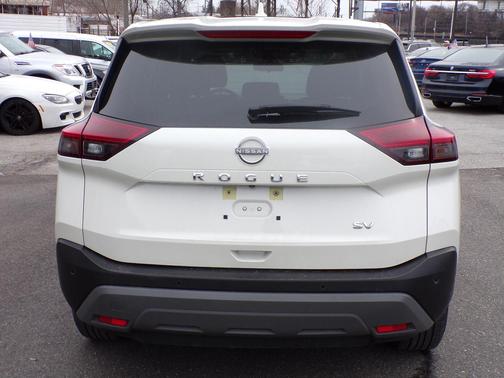 White 2023 Nissan Rogue SL
