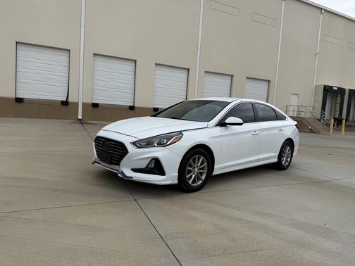 2019 Hyundai SONATA SE