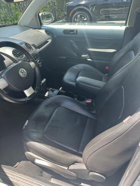 Blue 2009 Volkswagen New Beetle S