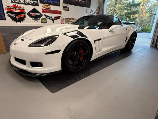White 2013 Chevrolet Corvette Grand Sport