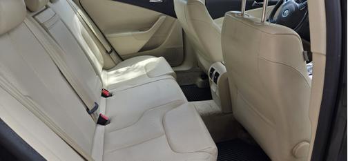 2010 Volkswagen Passat Komfort