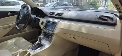 2010 Volkswagen Passat Komfort