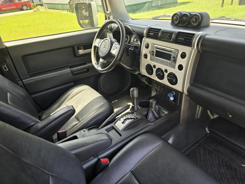 2012 Toyota FJ Cruiser Base