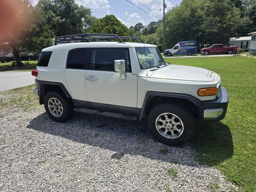 2012 Toyota FJ Cruiser Base
