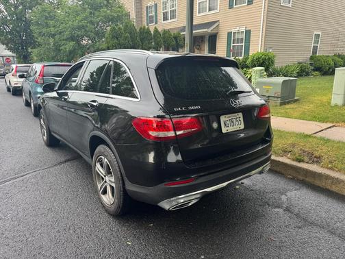 Black 2016 Mercedes-Benz GLC 300 4MATIC