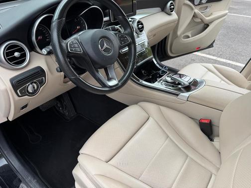 Black 2016 Mercedes-Benz GLC 300 4MATIC
