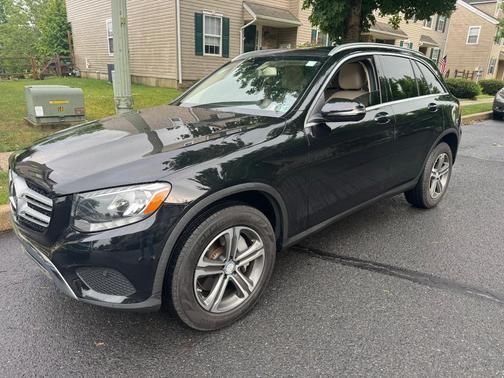Black 2016 Mercedes-Benz GLC 300 4MATIC