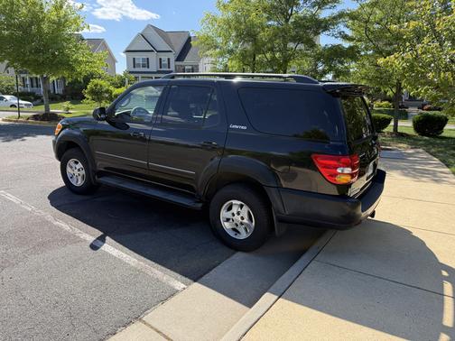 Black 2002 Toyota Sequoia Limited