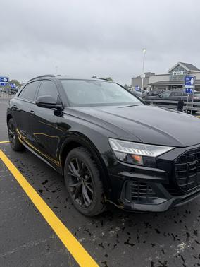 Black 2023 Audi Q8 55 Premium