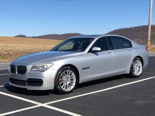 2011 BMW 750 i xDrive