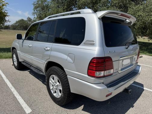 2006 Lexus LX 470 Base