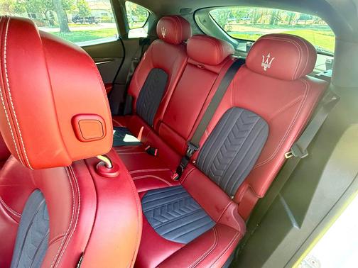 White 2017 Maserati Levante S