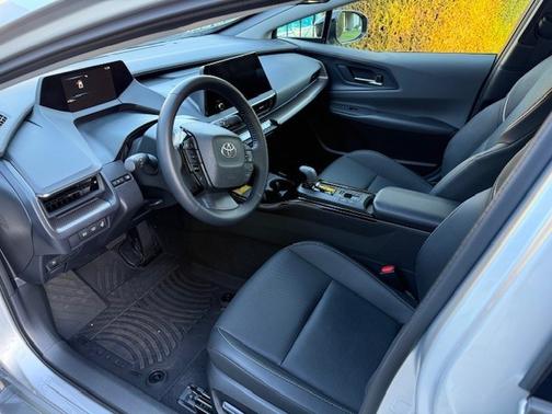 2024 Toyota Prius XLE