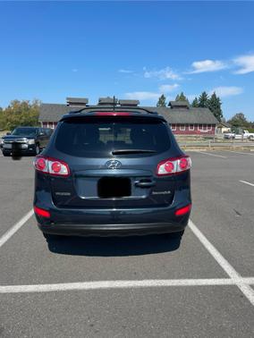 2011 Hyundai SANTA FE SE