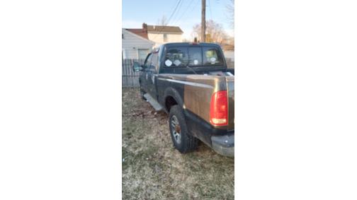 2002 Ford F-250 XL Crew Cab Super Duty