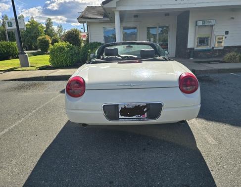 2002 Ford Thunderbird Deluxe