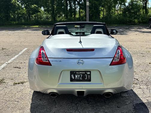 Silver 2010 Nissan 370Z Touring