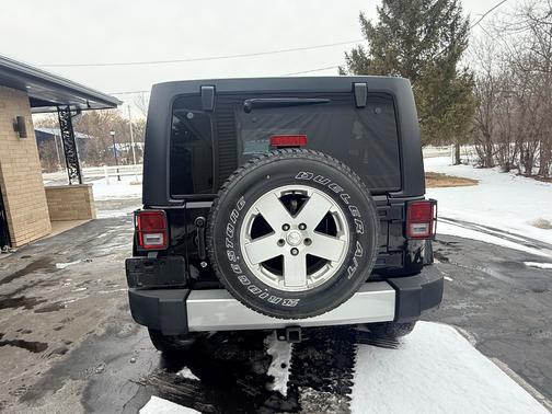 2012 Jeep Wrangler Unlimited Sahara