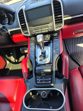 2017 Porsche Cayenne Cayenne S E-Hybrid Platinum Edition