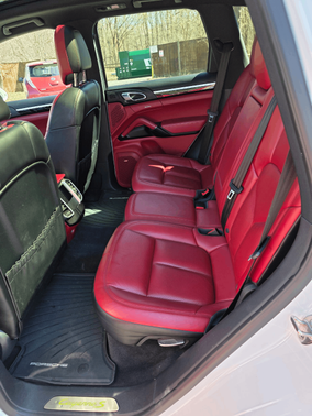 2017 Porsche Cayenne Cayenne S E-Hybrid Platinum Edition